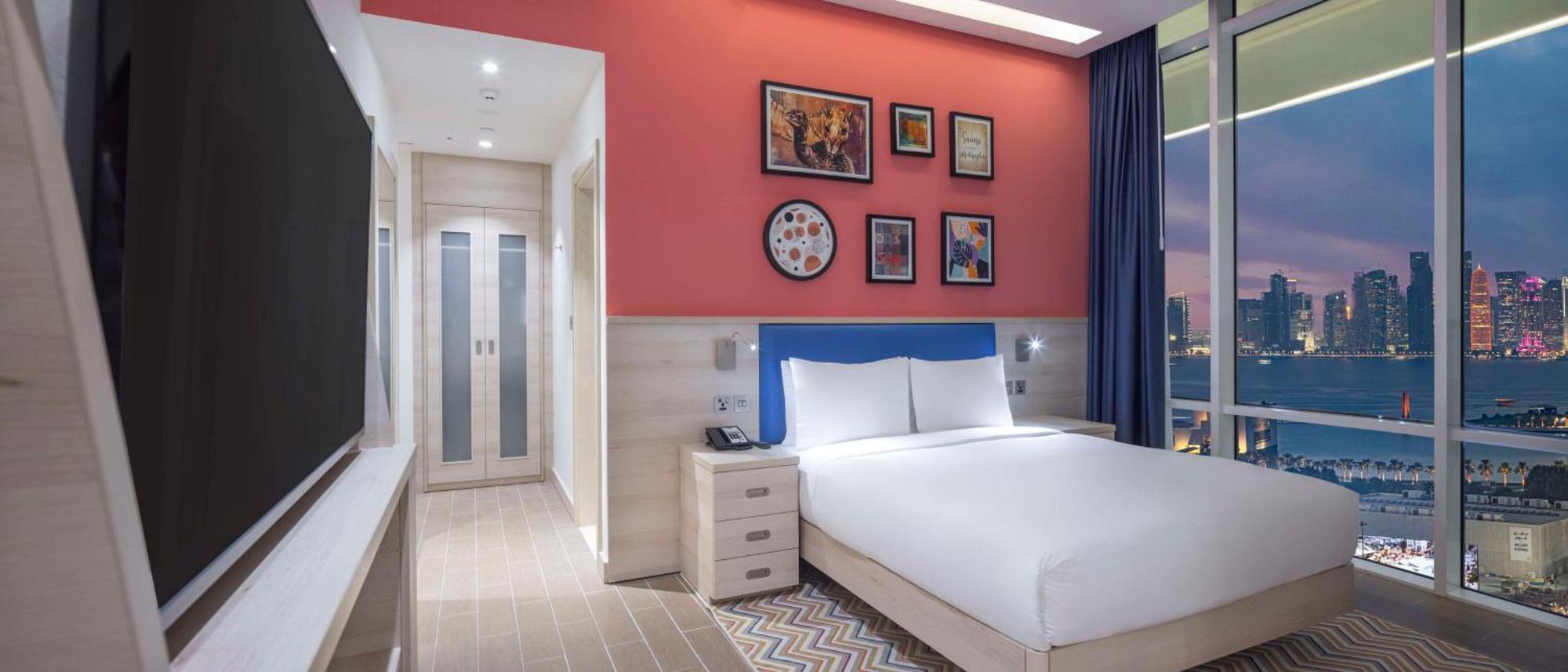 Отель Hampton By Hilton Doha Old Town Экстерьер фото