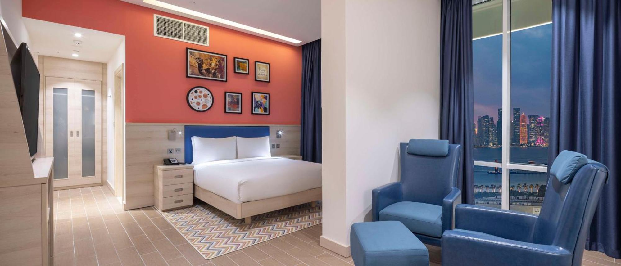 Отель Hampton By Hilton Doha Old Town Экстерьер фото
